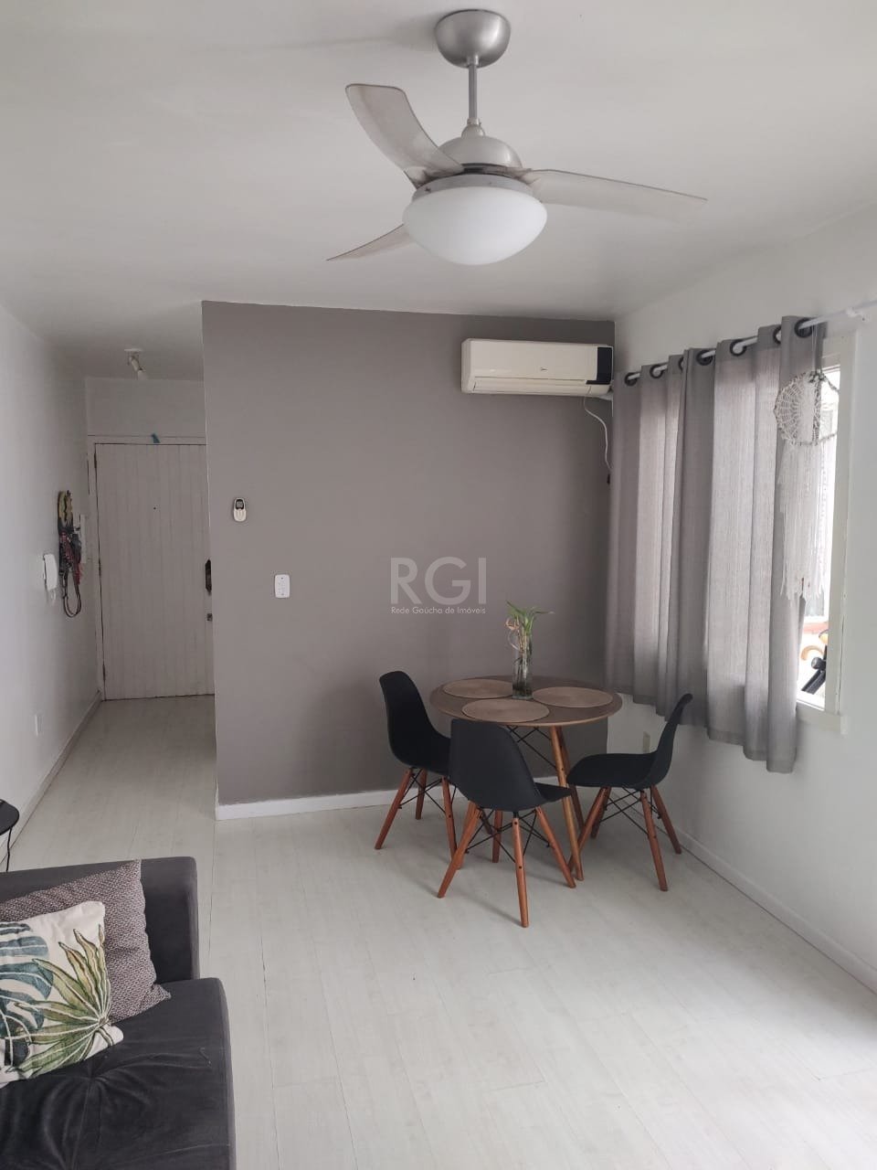 Apartamento à venda com 2 quartos, 79m² - Foto 1