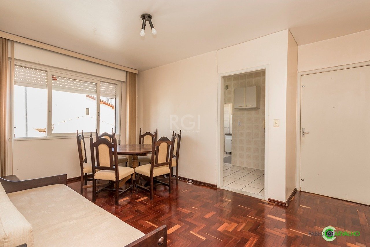 Apartamento à venda com 3 quartos, 85m² - Foto 2