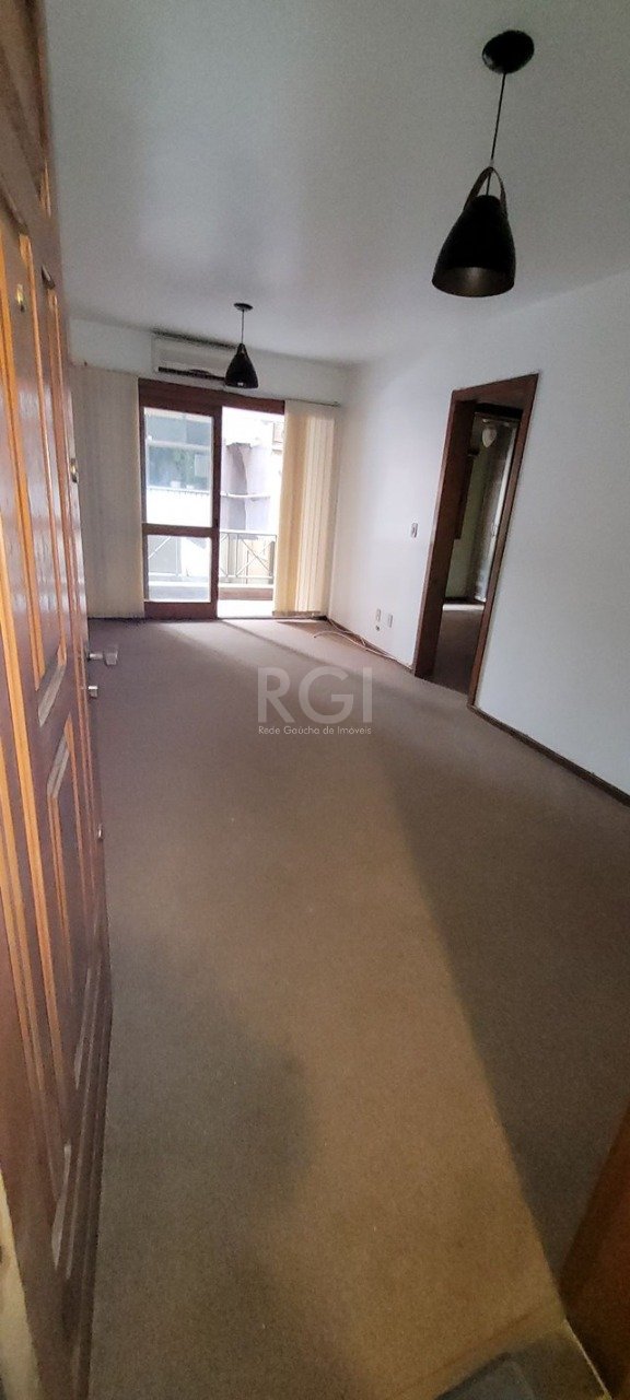 Apartamento à venda com 1 quarto, 50m² - Foto 2