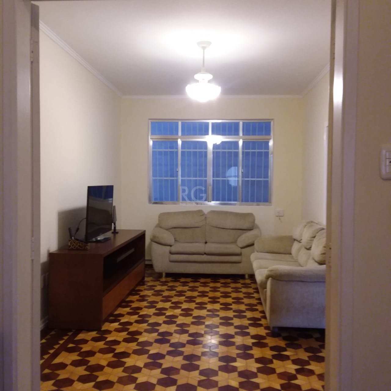 Apartamento à venda com 3 quartos, 105m² - Foto 1