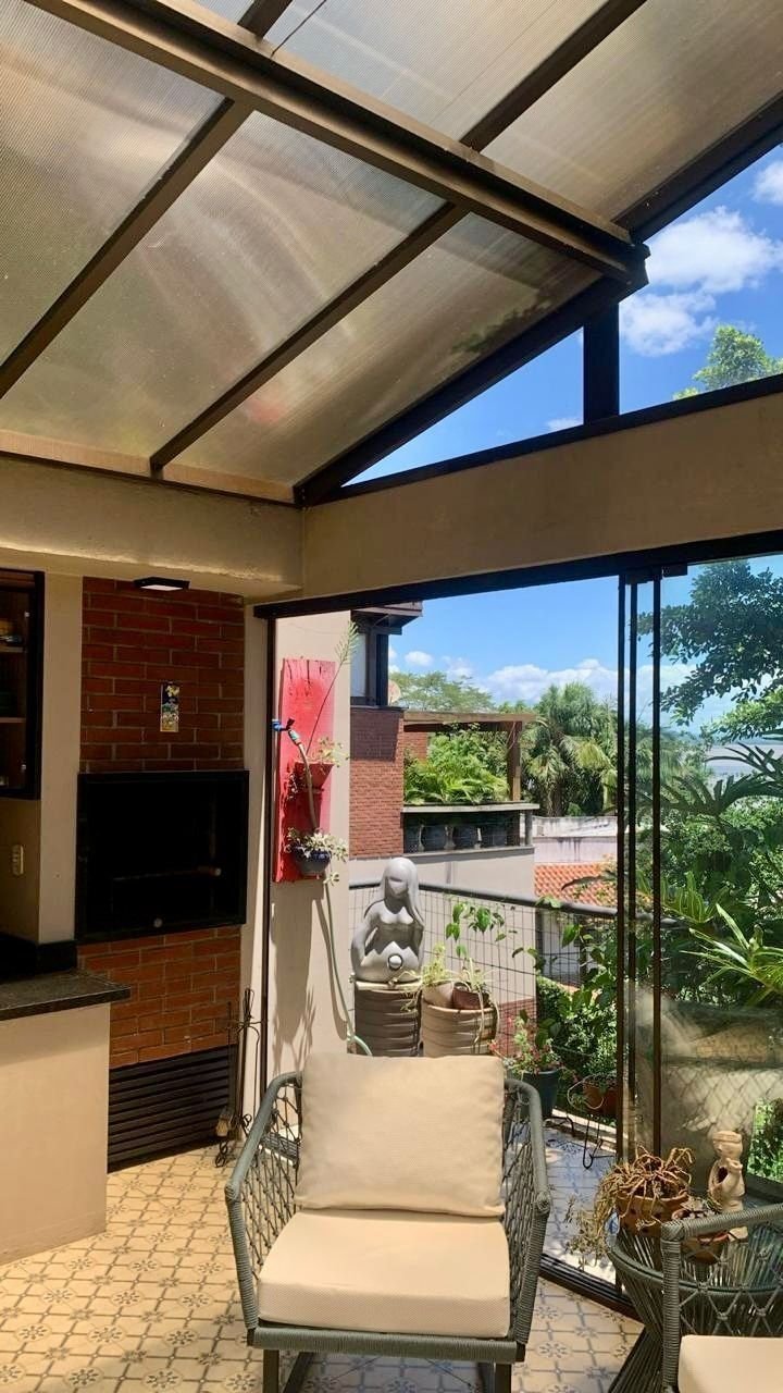 Casa de Condomínio à venda com 3 quartos, 198m² - Foto 3