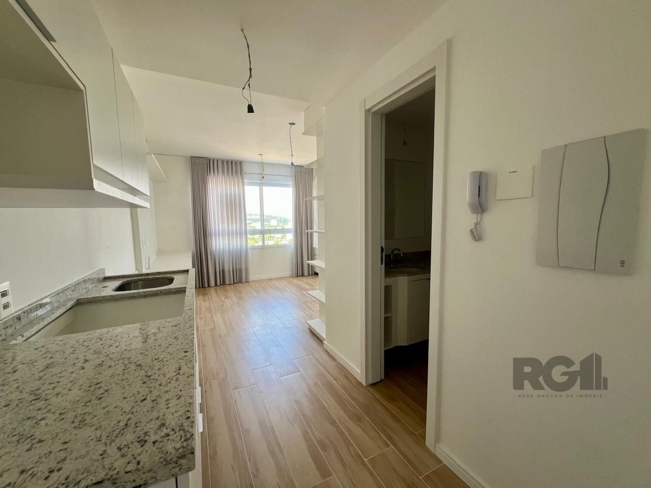 Apartamento à venda com 1 quarto, 28m² - Foto 2