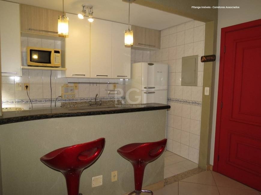 Apartamento à venda com 2 quartos, 81m² - Foto 3