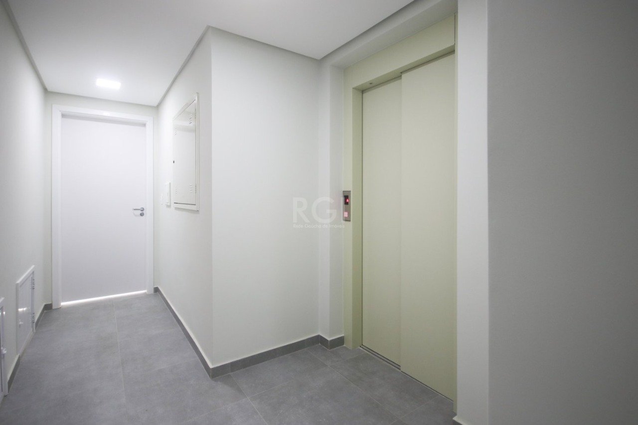 Apartamento à venda com 2 quartos, 62m² - Foto 19