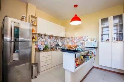 Apartamento à venda com 3 quartos, 104m² - Foto 4