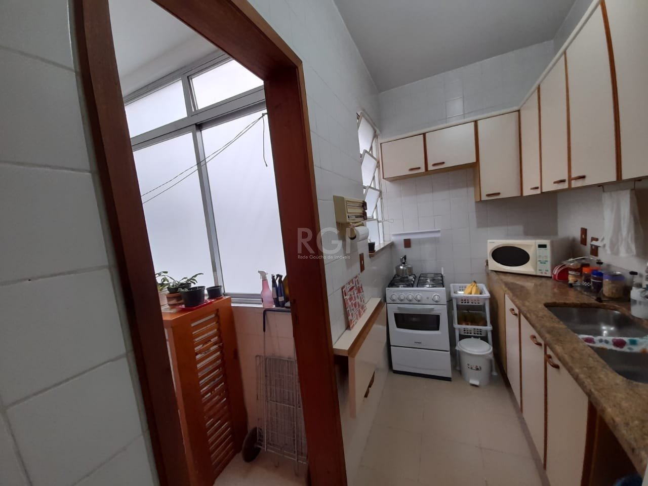 Apartamento à venda com 2 quartos, 76m² - Foto 9