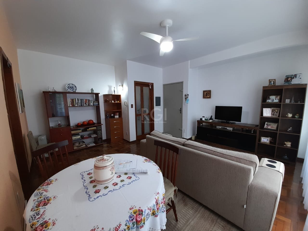 Apartamento à venda com 2 quartos, 76m² - Foto 7