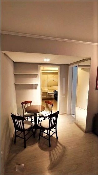 Apartamento à venda com 1 quarto, 42m² - Foto 7