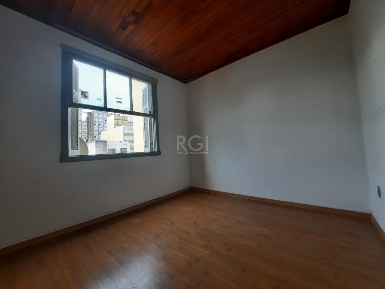 Apartamento à venda com 2 quartos, 60m² - Foto 2