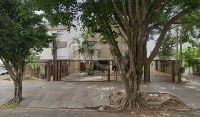 Casa à venda com 2 quartos, 100m² - Foto 1