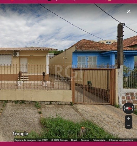 Casa à venda com 3 quartos, 140m², 3 vagas, Rua Antonio Francisco Lisboa no bairro Rubem Berta em Porto Alegre